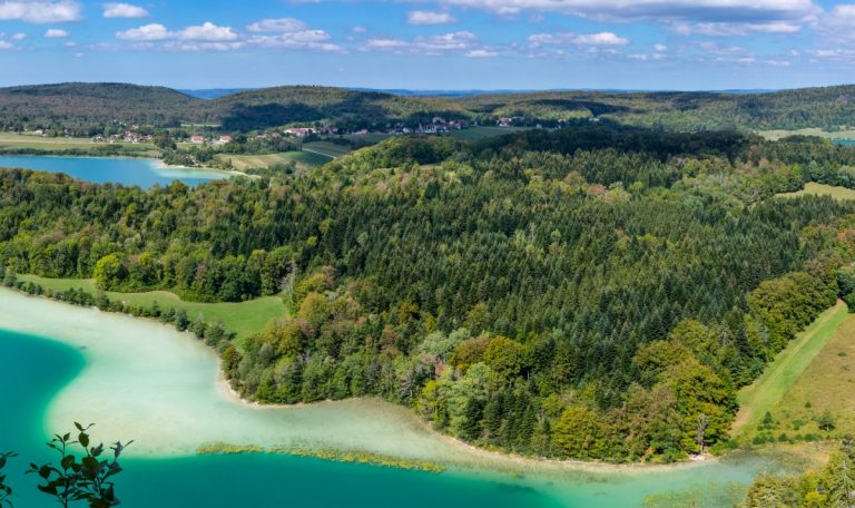 Les 8 plus beaux lacs du Jura à absolument voir Chéri fais tes valises