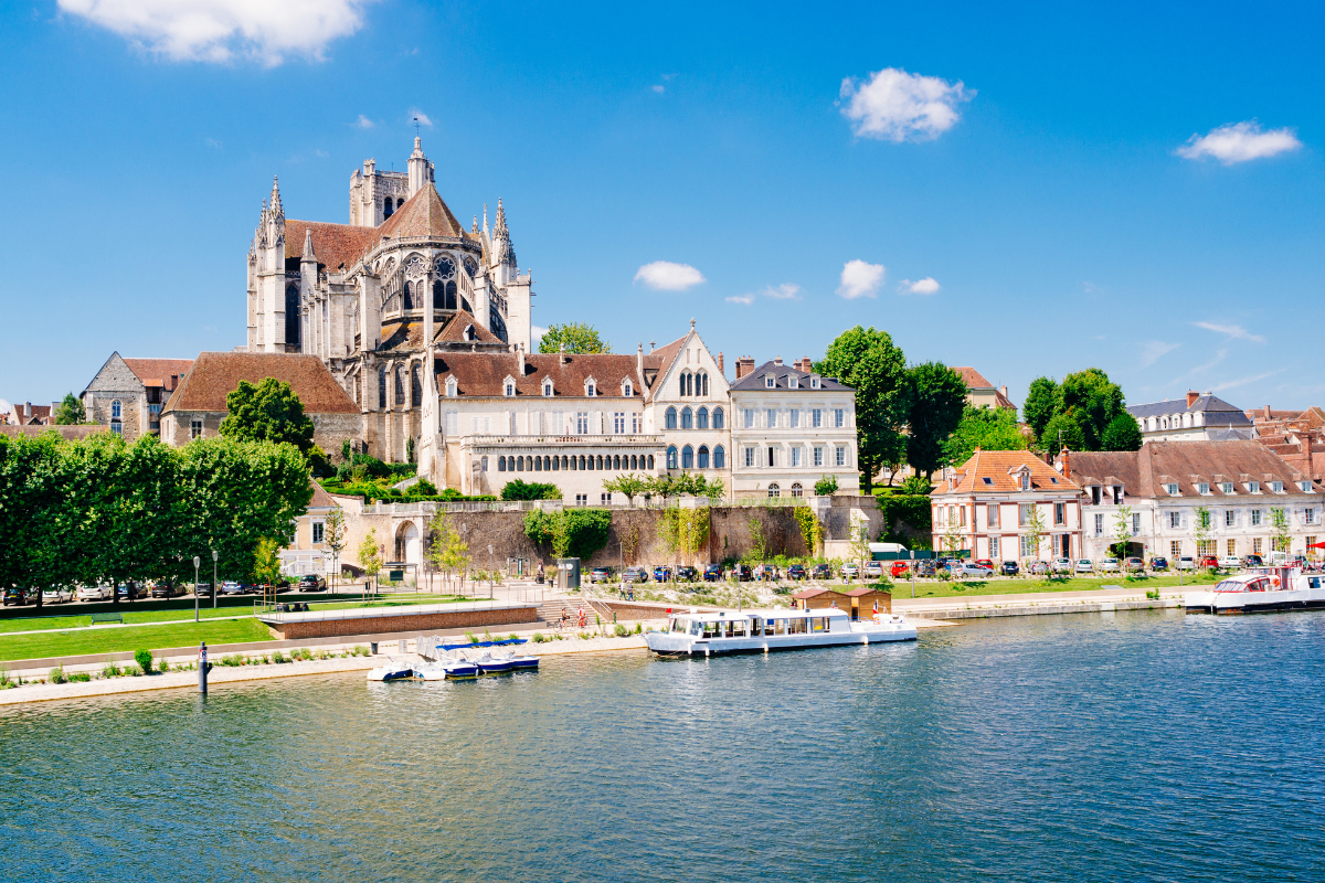 village-autour-saint-etienne