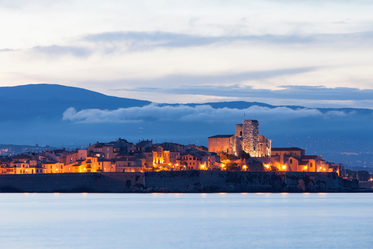 plage-privee-antibes