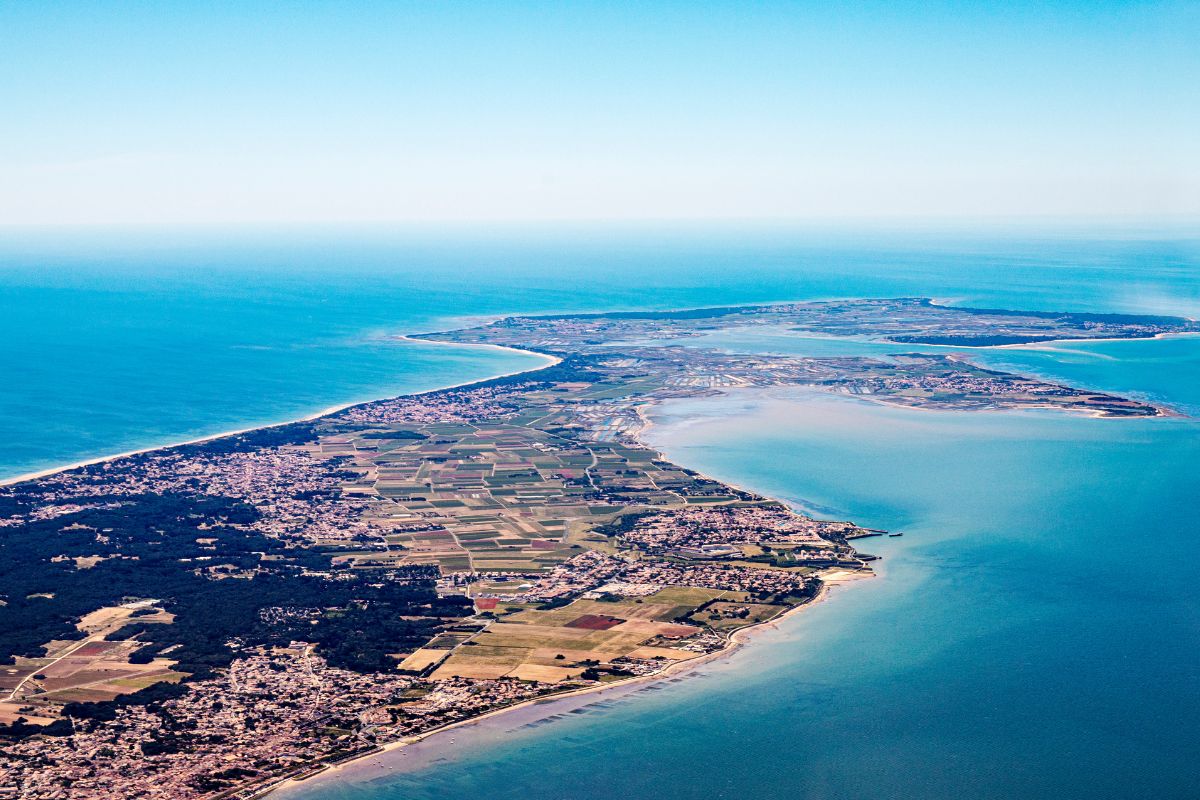 Les 4 îles incontournables de Charente-Maritime : Ré, Oléron, Aix et Madame 🏝️