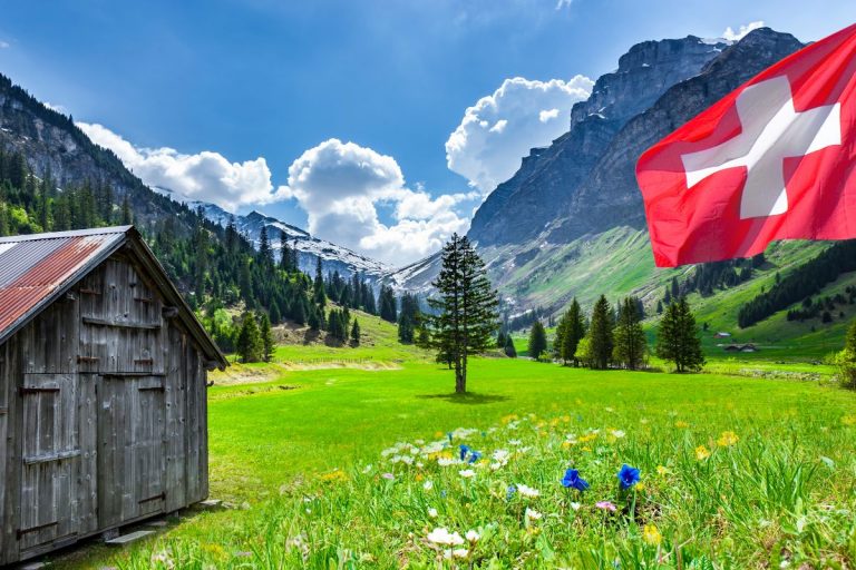 Vacances d’été en Suisse en 2024 : Le guide complet pour voyager !