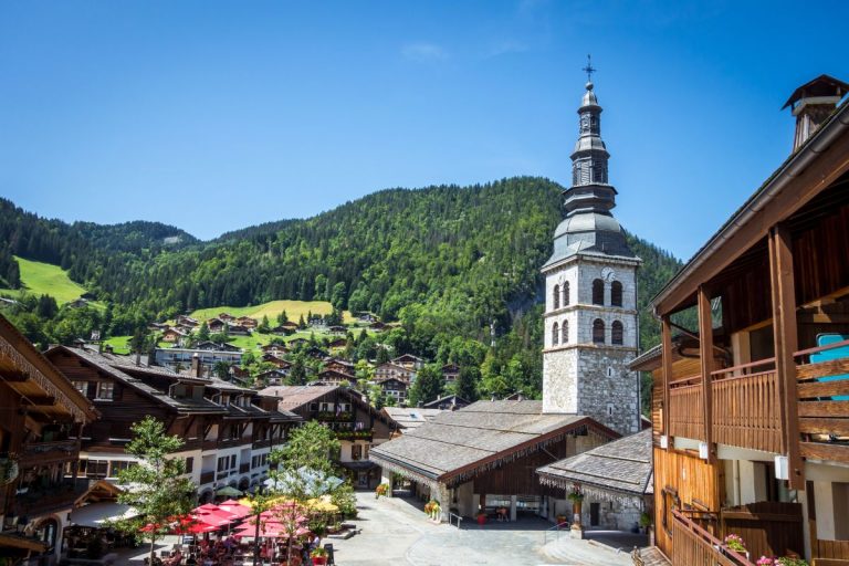 Les plus beaux villages près de la frontière Suisse