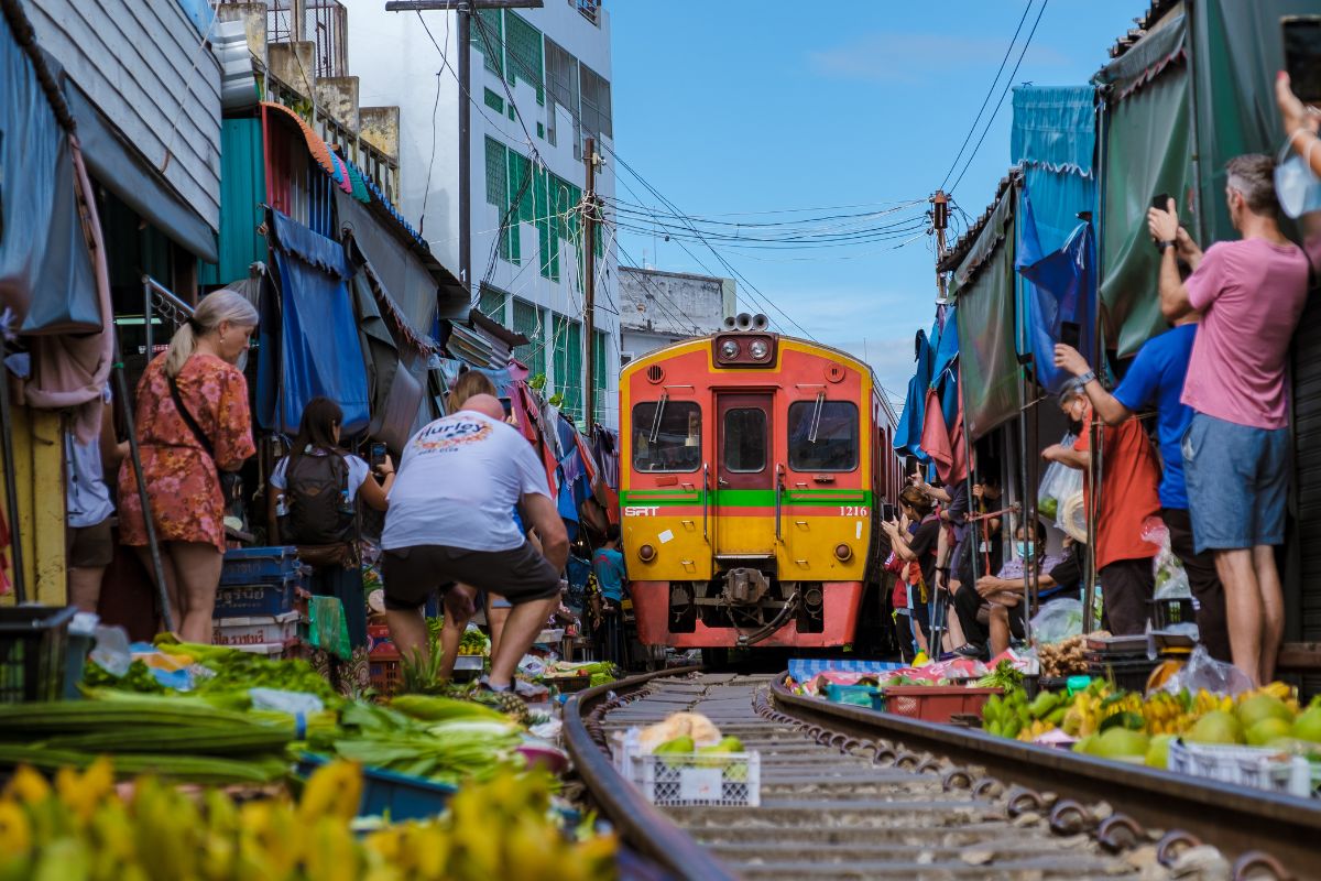 Voyager en train de nuit en Thaïlande : Le guide complet !