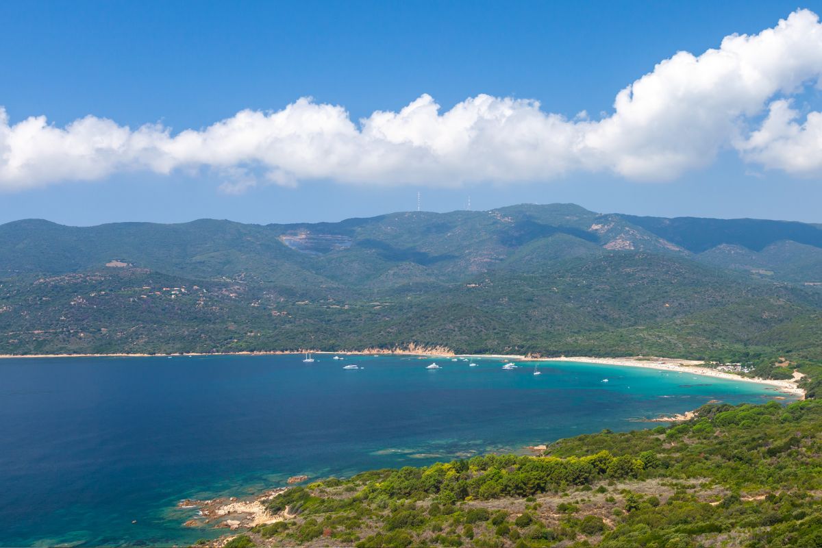 Les 8 plages les plus sauvages de Corse en 2024