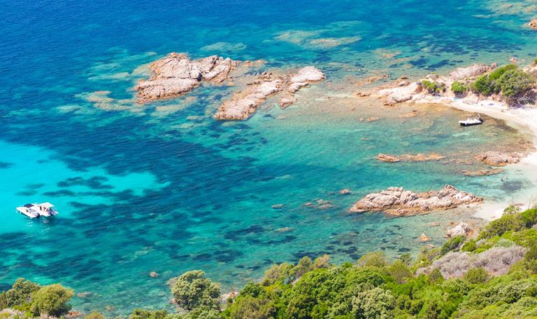 Les 8 plages les plus sauvages de Corse en 2024