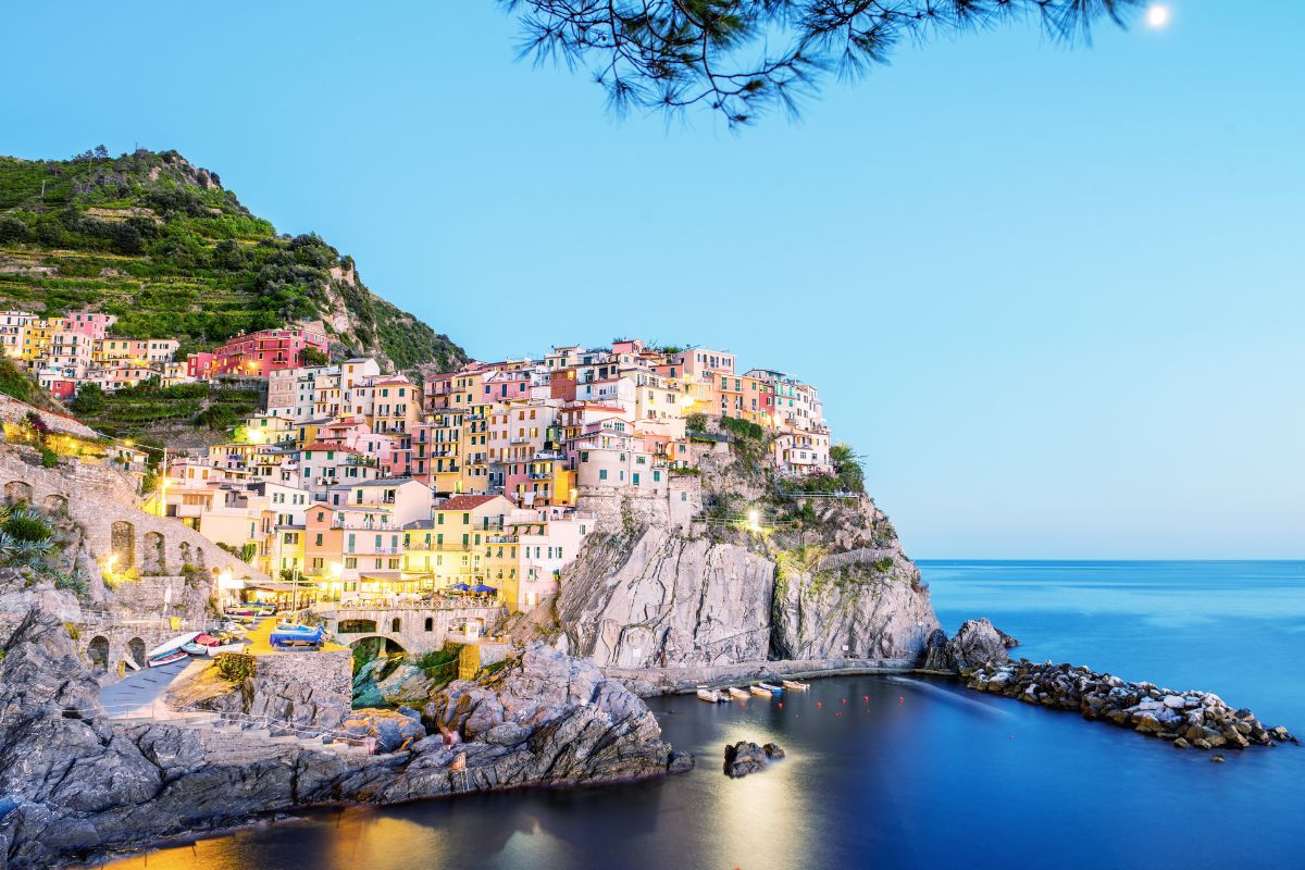 Comment faire pour se rendre aux Cinque Terre en avion en 2024 ?