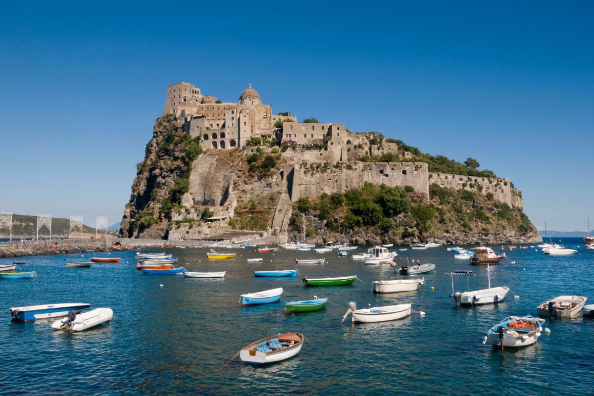 Comment rejoindre l’île d’Ischia ?