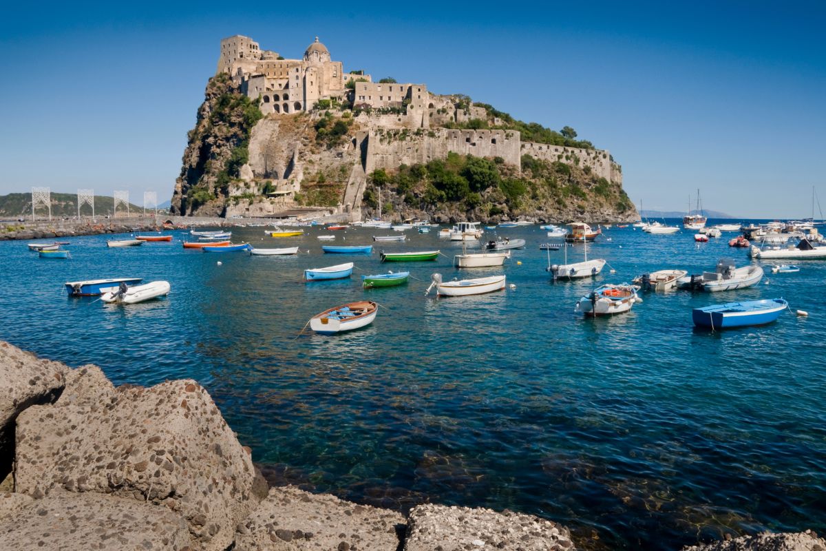 Comment faire pour visiter Ischia en 2024 ?