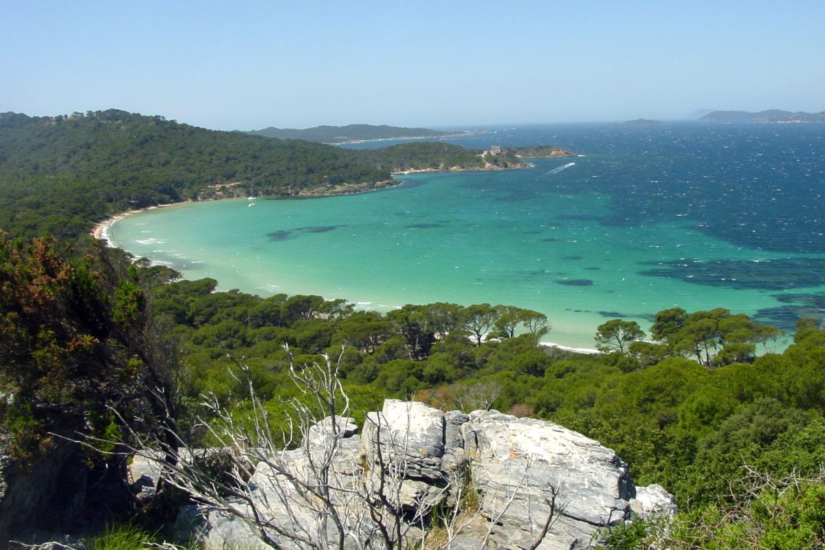 La plage Notre Dame dans le Var : Élue meilleure plage d'Europe