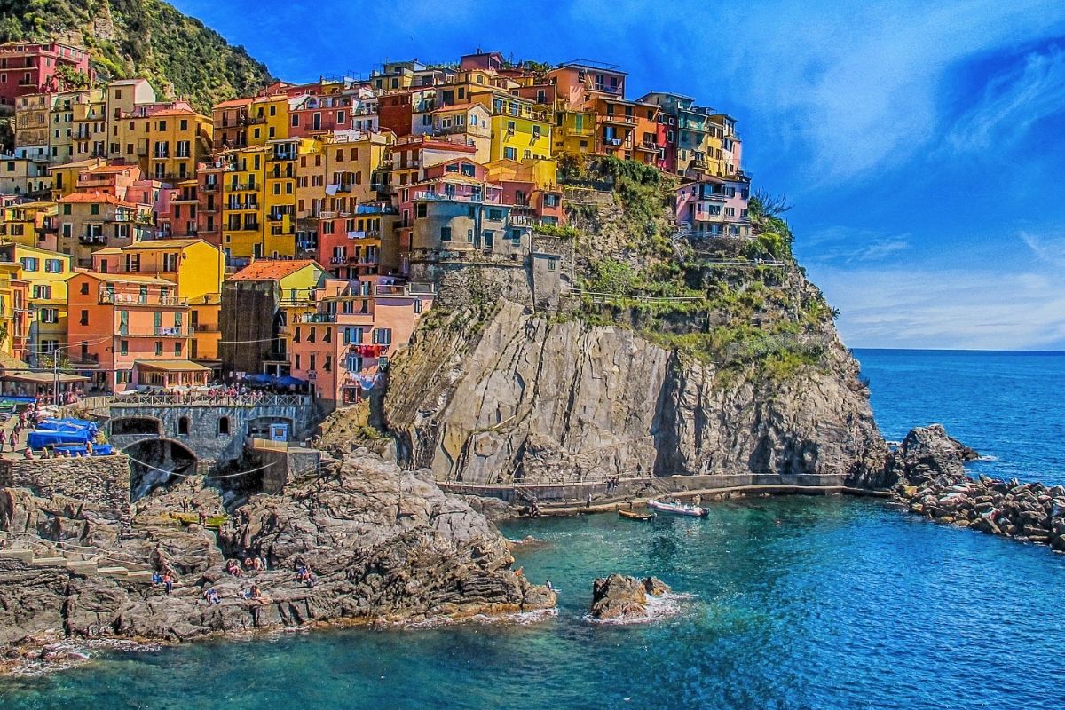 Comment faire pour se rendre aux Cinque Terre en avion en 2024 ?