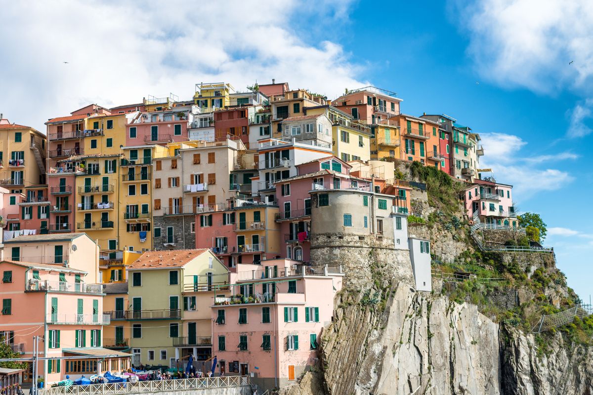 Comment faire pour se rendre aux Cinque Terre en avion en 2024 ?