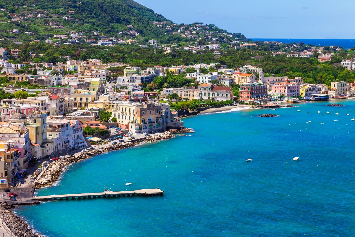 Comment rejoindre l’île d’Ischia ?