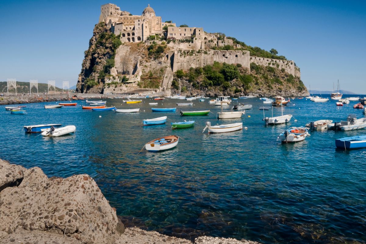 Comment rejoindre l’île d’Ischia ?