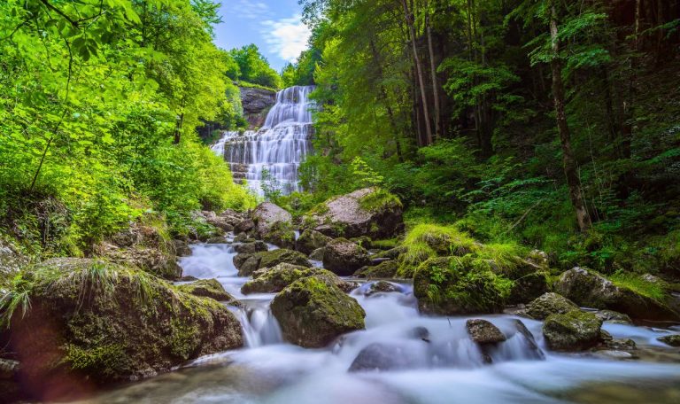 Lieux loin des foules et pas cher en France