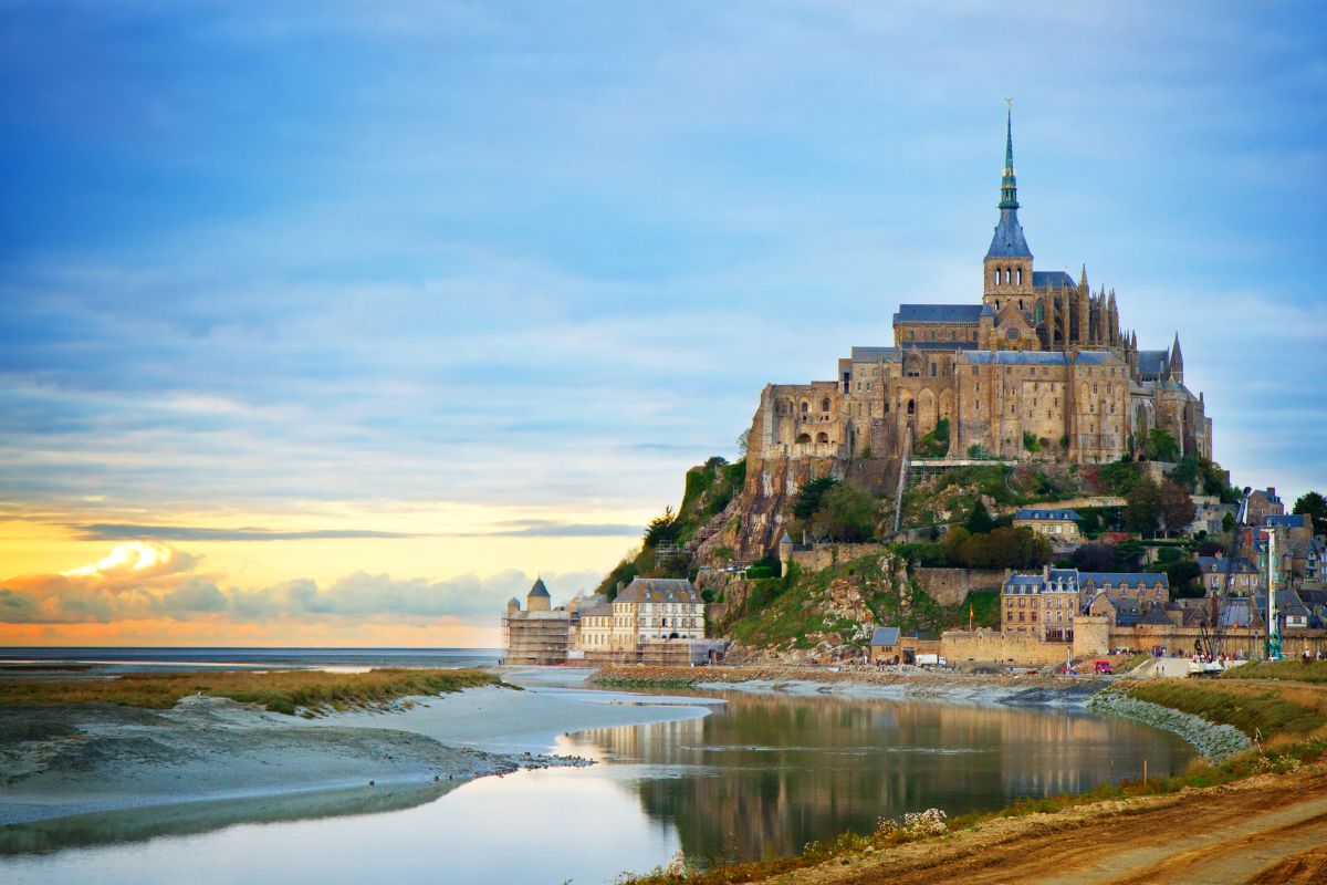 Le Mont-Saint-Michel : Ou dormir pour une expérience unique en 2025 ?