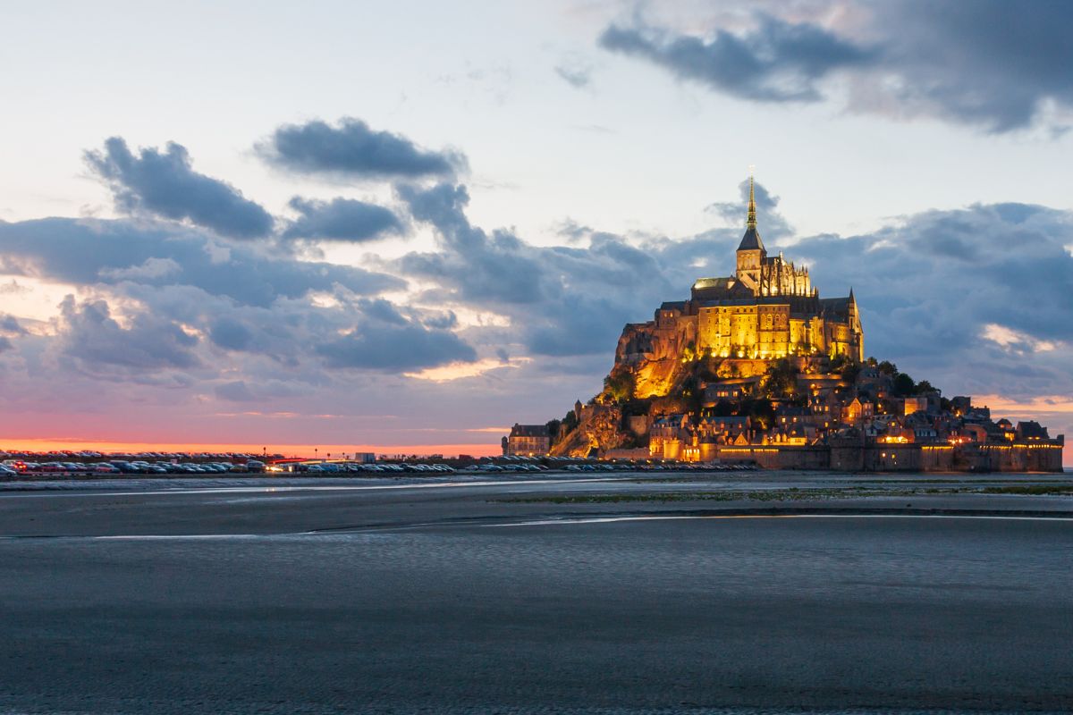 Le Mont-Saint-Michel : Ou dormir pour une expérience unique en 2025 ?