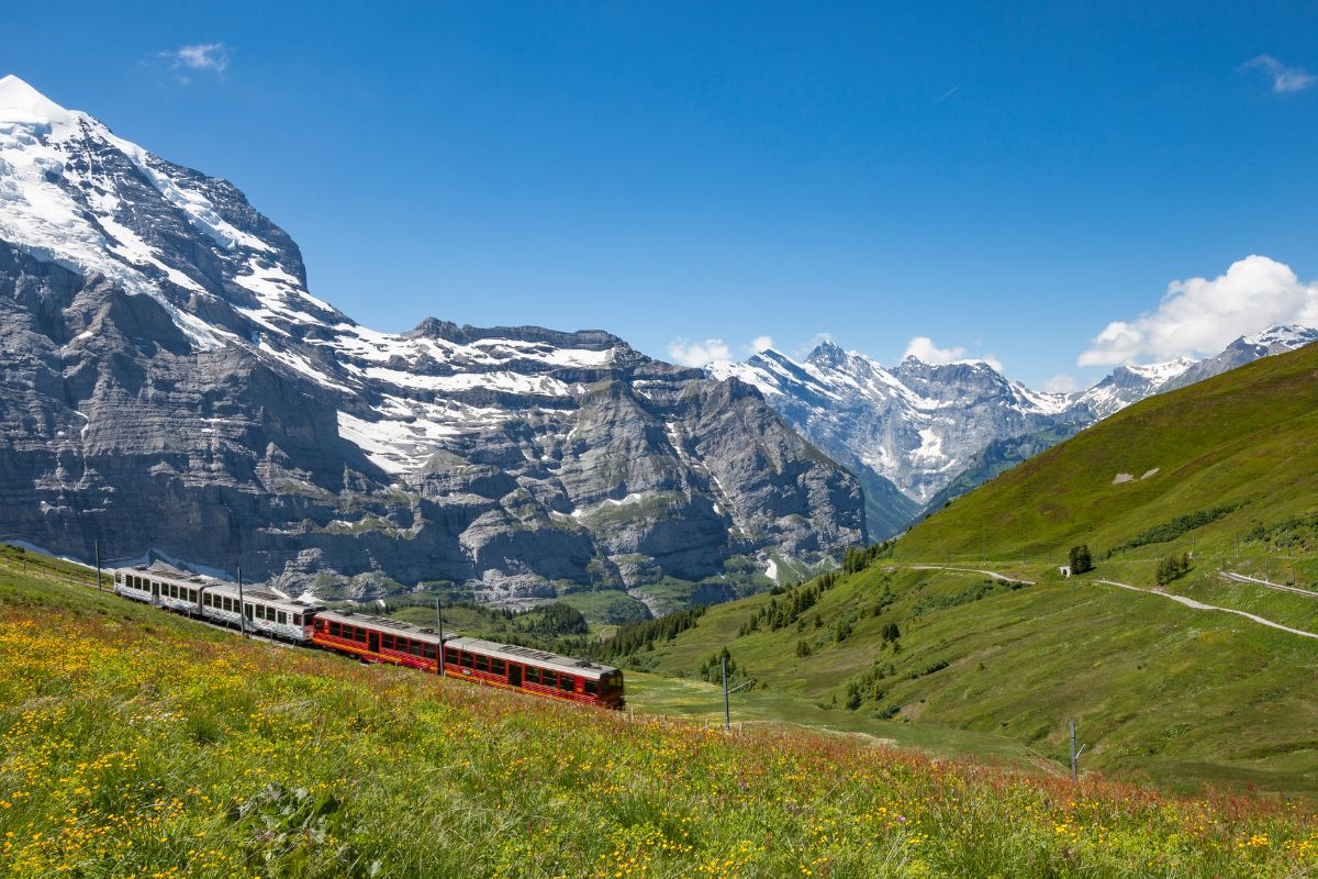 Les 8 meilleurs endroits où aller en Suisse en Hiver en 2024