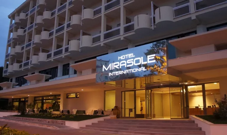 Hotel Mirasole International 4*