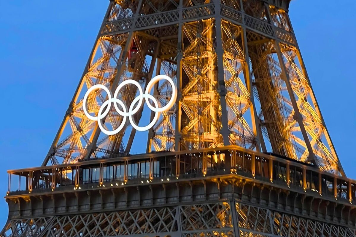 Tour eiffel anneaux olympiques jusqu'en 2028