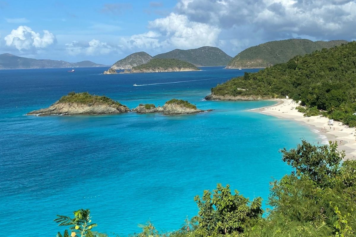 Trunk Bay : Élue plus belle plage du monde à l’instant