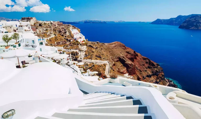 Modernity Suites Santorini 4*