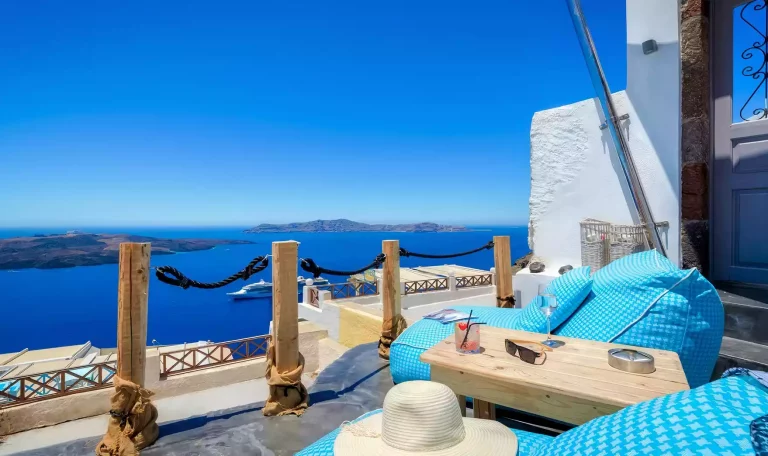 Modernity Suites Santorini 4*