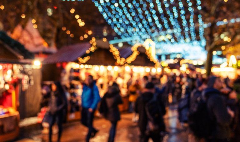 Top 5 des plus beaux marchés de Noël à voir en Bus en 2024