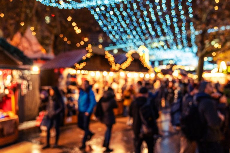 Top 5 des plus beaux marchés de Noël à voir en Bus en 2024