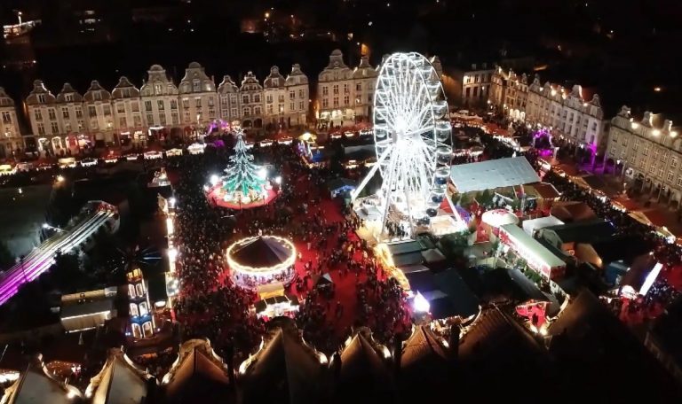 Arras marché de noël vue du ciel(1)