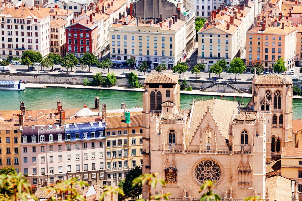 La cathédrale Saint-jean-baptiste