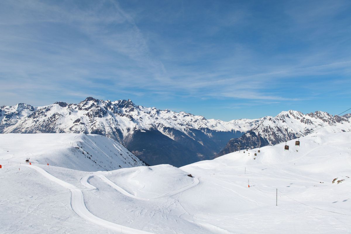 Le tunnel de la piste à l’Alpe d’Huez : C’est l’activité à faire cet hiver !