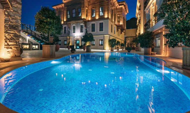 Seven Hills Palace 4*