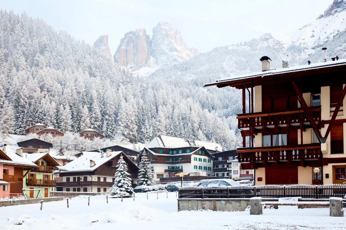 Où passer un séjour au ski pendant Noel : Le guide complet 2024