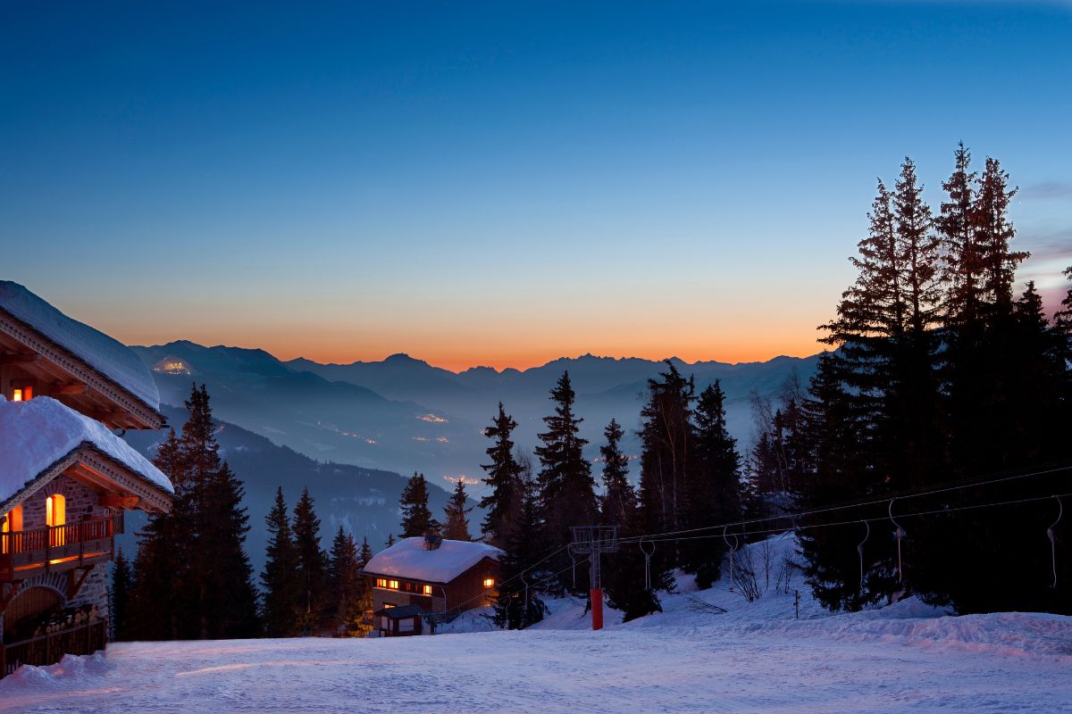 Où passer un séjour au ski pendant Noel : Le guide complet 2024