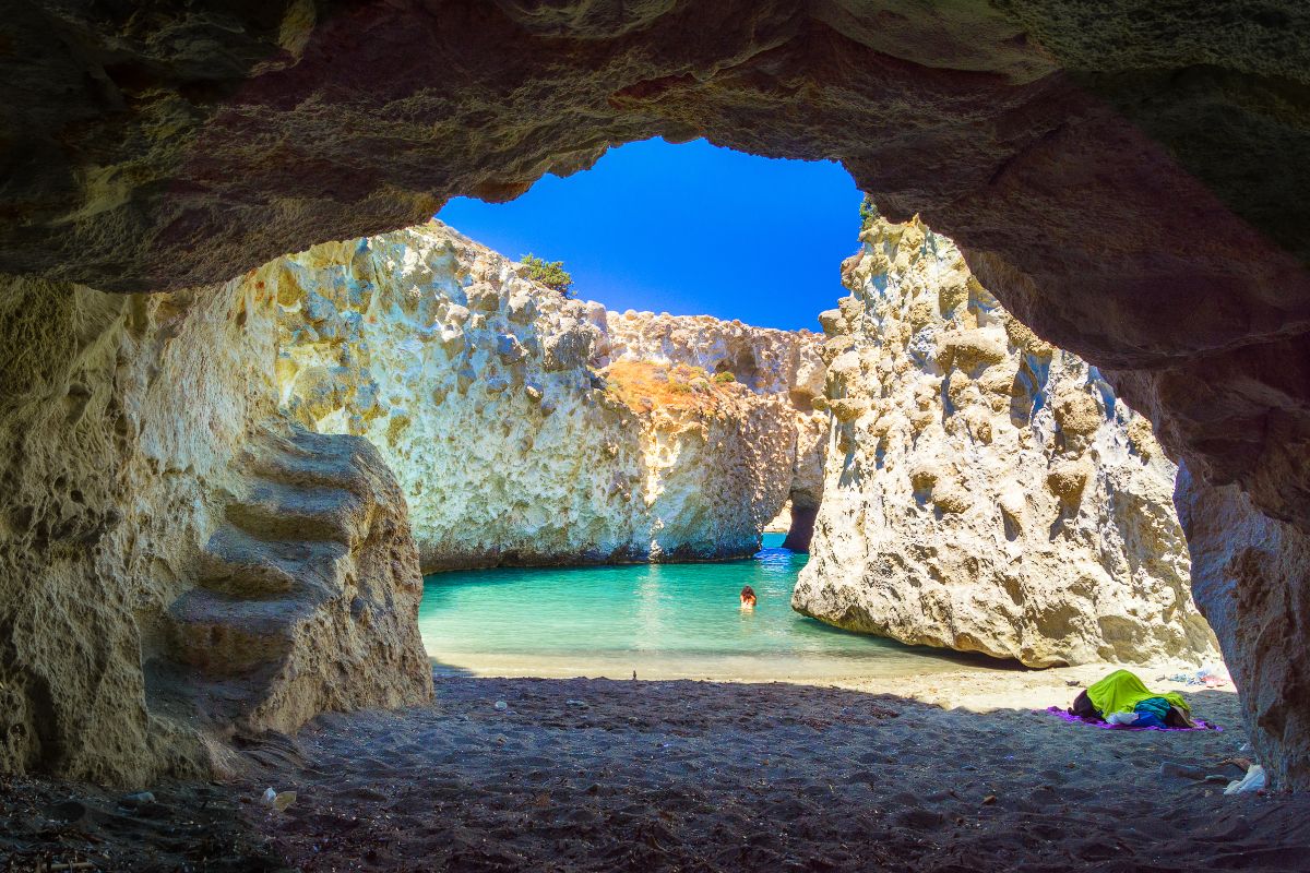 Milos : Le guide pratique de cette île Grecque