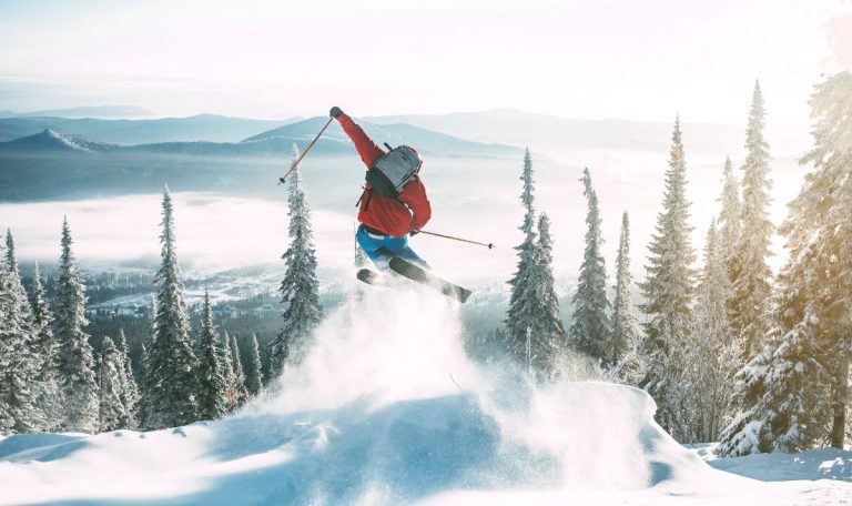 Les 3 stations de ski proche de Nîmes en 2025