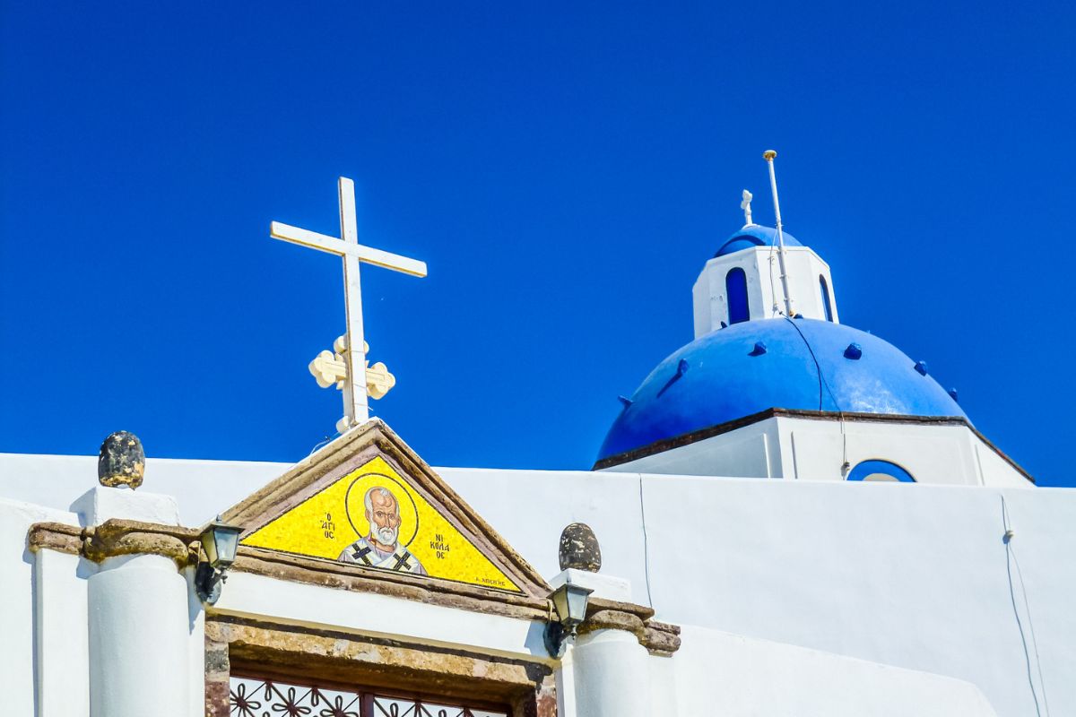 Comment faire pour visiter l'Imerovigli à Santorin ?