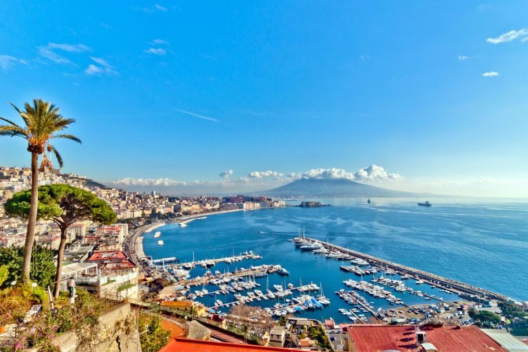 Ces 5 expériences de dingues dans la Baie de Naples en 2025