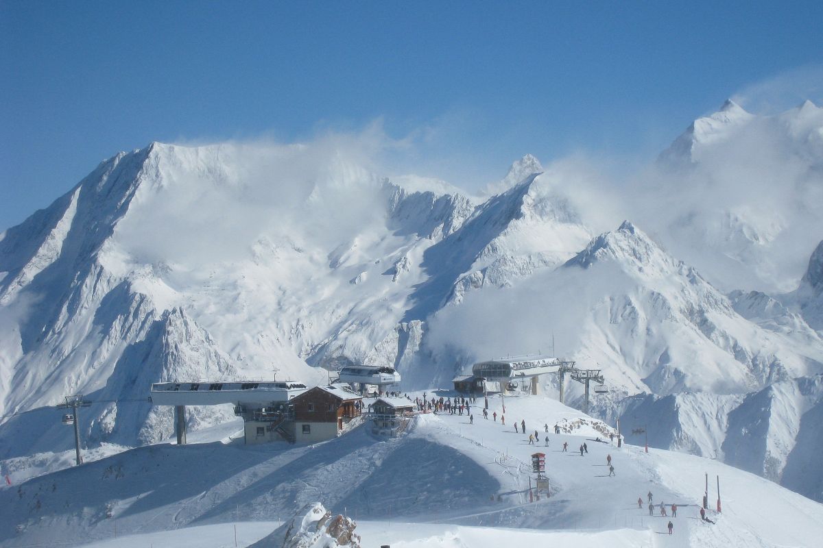 Megève ou Courchevel : Quelle est la meilleure station de ski ?