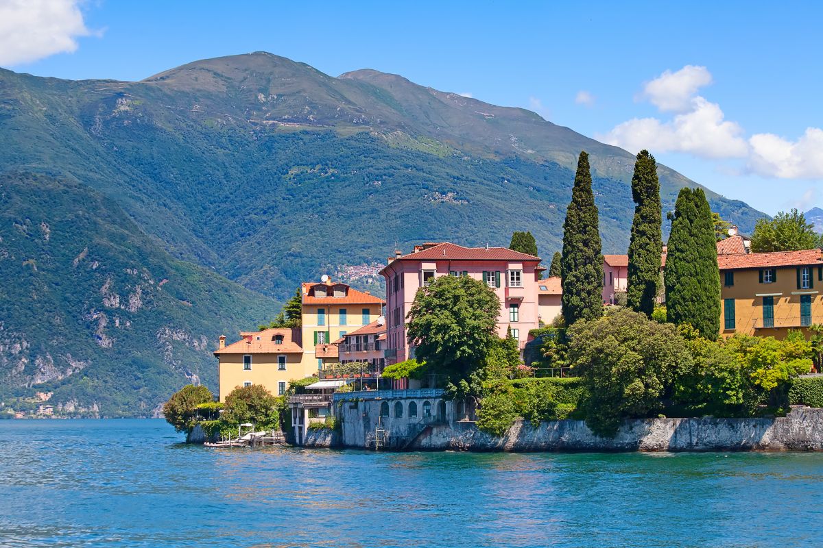 Ou loger pour visiter les Lacs Italien ?